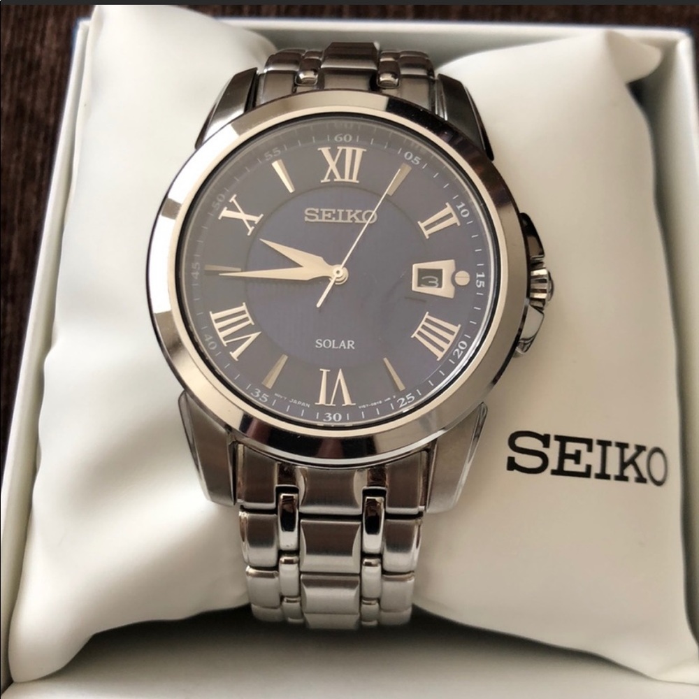 Men’s Seiko Le Grand Sport Solar Watch with Blue Dial (Model: SNE395)